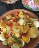 Ensalada de papas, huevo y vegetales