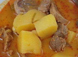 Hình của món Bò kho khoai tây cà rốt hạt sen.