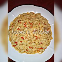 A picture of Mixed pasta jollof.
