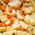 Πατάτες φούρνου με καρότα 🥕 και ντοματίνια