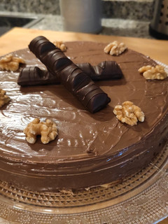 Una foto de Tarta kit kat