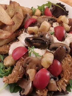 A picture of Sig's creamy pork and mushroom salad.
