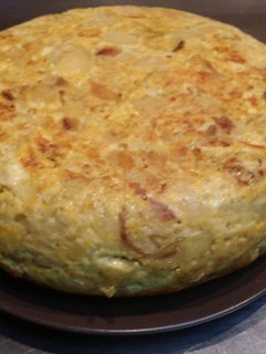 Una foto de Tortilla de patatas y cebolla