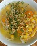 Sopa de verduras con fideos Udon