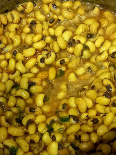 A picture of White beans gravy 🍽️🥘.