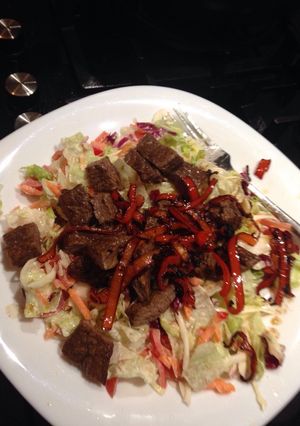 A picture of Keto: Salade biefstuk.