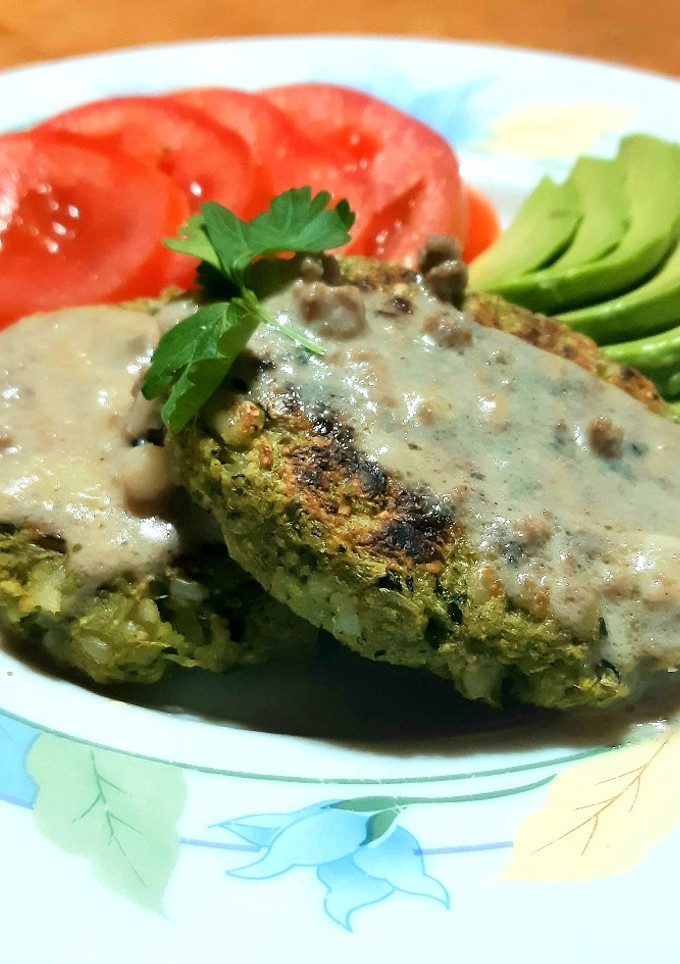 Una foto de Hamburguesas de mote y avena veganas