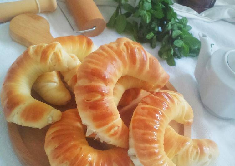 Braided bread