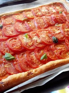 Une photo de Tarte Tomate Moutarde Basilic