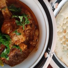 A picture of Chicken karahi.