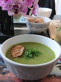 Kohlrabisuppe aus Kohlrabiblättern Rezepthauptbild