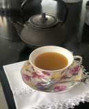 Día agotador? Dolor de cabeza? Té verde con cúrcuma y pimienta para recuperar fuerzas 💪💪