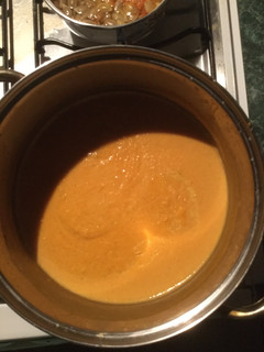 A picture of Crema de calabaza con leche evaporada.