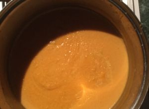 Una foto de Crema de calabaza con leche evaporada