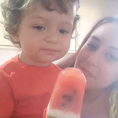 A picture of Helado de sandía 🍉.