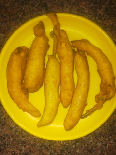 மிளகாய் பஜ்ஜி (Banana pepper bajji recipe in tamil) செய்முறை முக்கிய புகைப்படம்