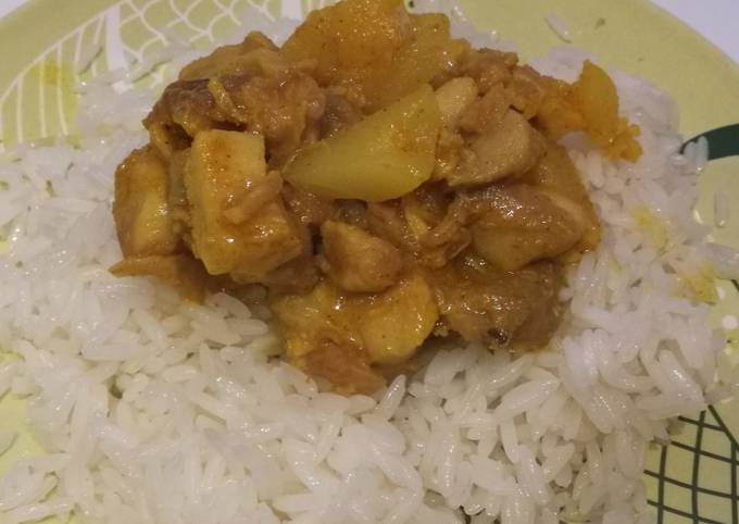 Step-by-Step Guide to Make Award-winning Tender chicken with pineapple and curry