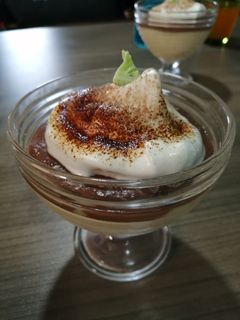 Una foto de Budín bisabor