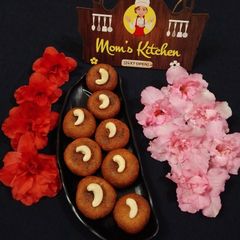 A picture of Kakara Pitha.