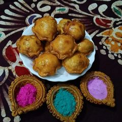 A picture of Chandrakala Gujia.