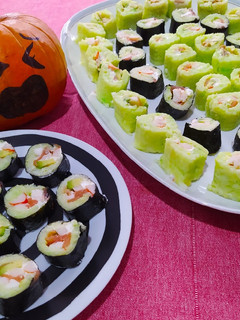 Una foto de Makis zombies que no dan miedo pero están de muerte