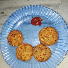 A picture of Potato patties.