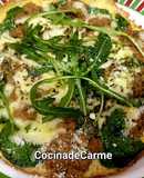 Torti-pizza con espinacas, queso y carne