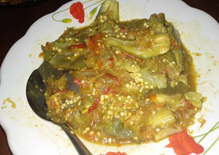 Terong geprek pedas manis asem
