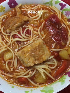 Una foto de Guiso de pavo con fideos gordos