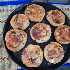 A picture of Mini pinwheel pizza bites.