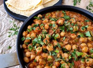 Foto principal de Pindi chana {curry de garbanzos)