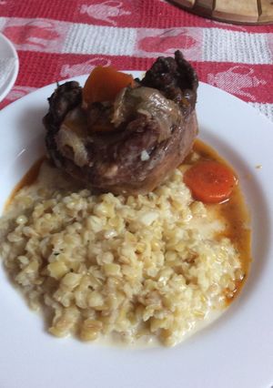 Una foto de Cremoso de mote con cordero al jugo