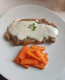 Lomo de cerdo con salsa bechamel