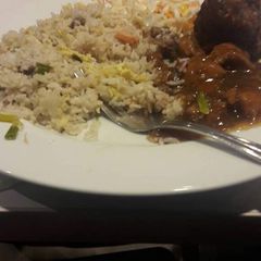 A picture of Chinese Special Fried Rice.