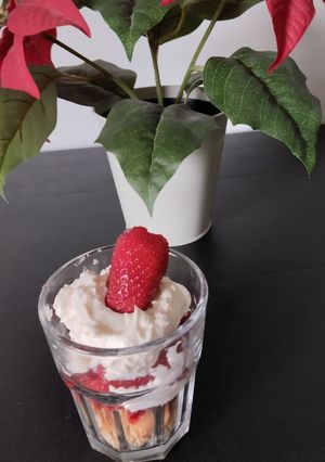 Une photo de Verrines fraises et mascarpone 🍓