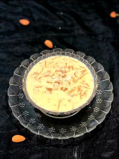 सेवई की खीर (Sevai ki kheer recipe in hindi) रेसिपी मुख्य फोटो