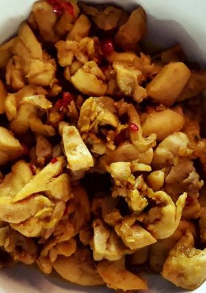 Hình của món Gà xào sả ớt.