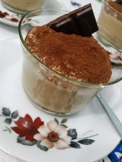 O poză a rețetei Desert cremos cu cafea ness si mascarpone la pahar.