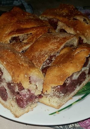 Kelt meggyes rétes recept fotója