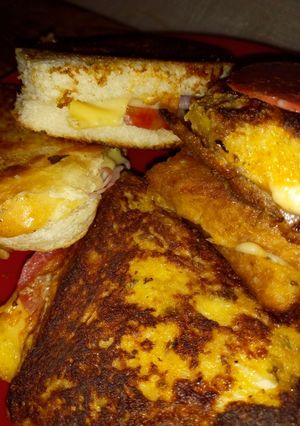 Una foto de Sandwichitos de jamón y queso