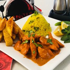 Calistos Style peri peri chicken strips A picture of Calistos Style peri peri chicken strips.