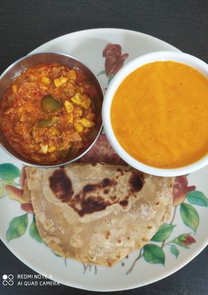 A picture of Corn capsicum masala.