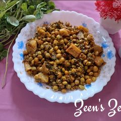 A picture of Green Pigeon Peas Aloo and Methi Sabzi.