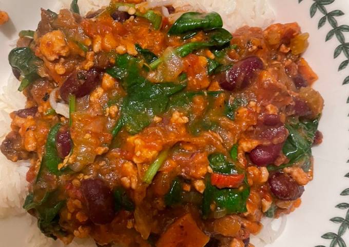 Turkey, Celery & Sweet Potato Rustic One-Pot with Chilli, Beans, Tomatoes & Baby Spinach