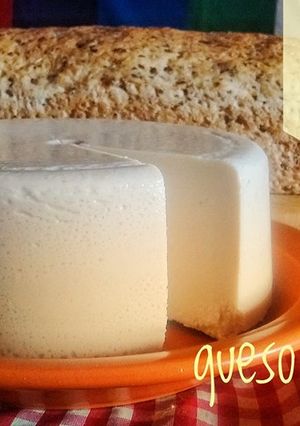 Una foto de Queso de Maní La Brizu