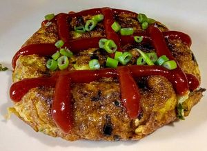 Una foto de MINI Tortilla Española con Cebollín Bogotano...!😋