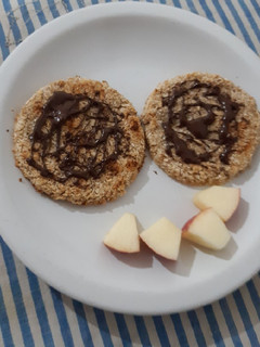 Una foto de Galletas saludables de manzana coco y avena SIN GRASA NI AZÚCAR