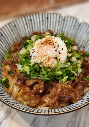 壽喜燒肉烏龍丼 的食譜成品照片
