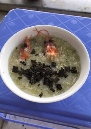 Hình của món Cháo tôm rong biễn.