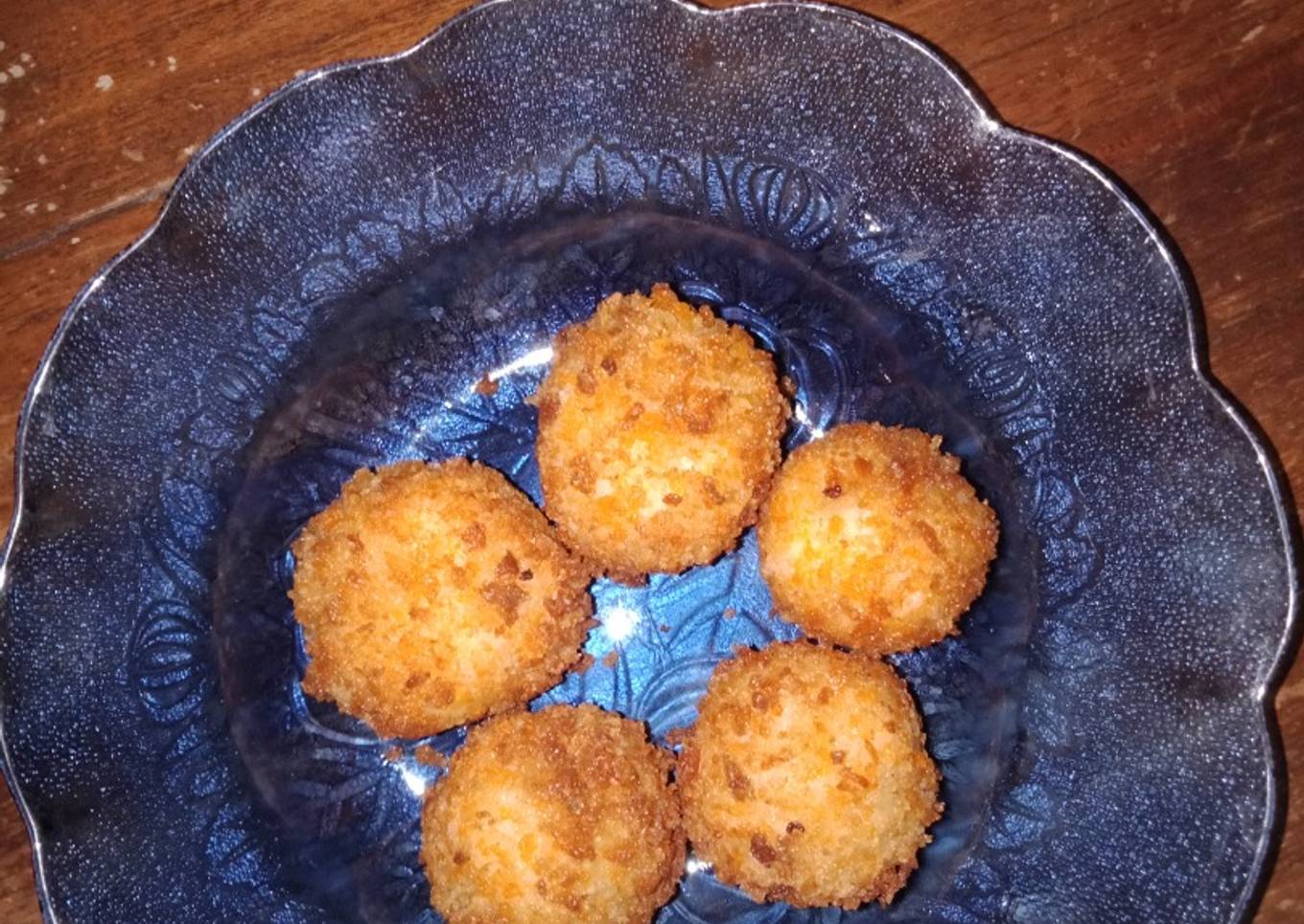 Bola bola nasi kriuk